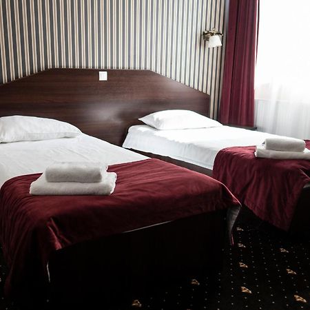 Hotel Podzamcze Góra Kalwaria Extérieur photo